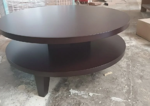 Elegant Round Solid Wood Table – Modern Design