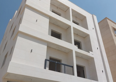 Brand New Building for Sale – Al Alia - 2/3