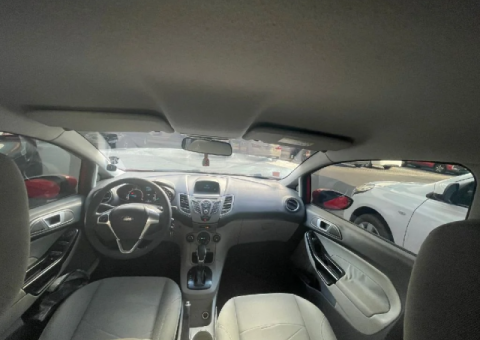 Ford Fiesta 2016 – Excellent Condition - 3/4