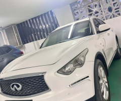 2015 Infiniti QX70 GCC Specs