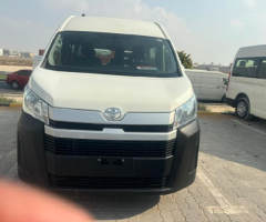 Toyota HiAce 2021 - 200,000 km