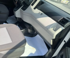 Toyota HiAce 2021 - 200,000 km