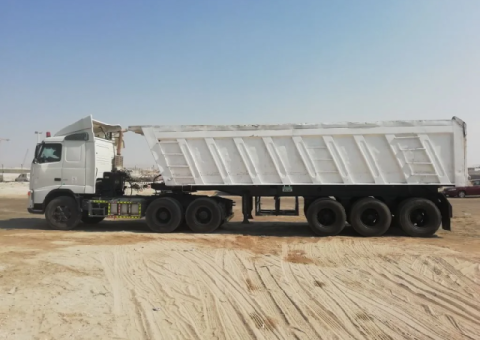 تريلا قلاب فولفو 2007 مع صندوق ثري إكس 2017 – بحالة جيدة