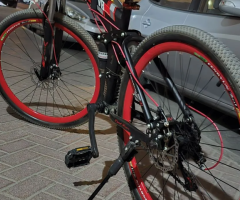 Land Rover Mountain Bike – 26 Inches, 7-Speed Shimano