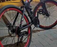 Land Rover Mountain Bike – 26 Inches, 7-Speed Shimano