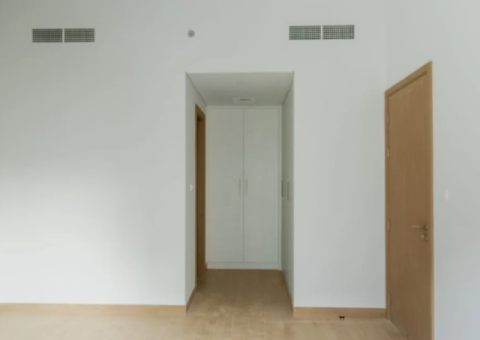 For Sale: Spacious Arabic House in Al Darari, Sharjah - 3/6