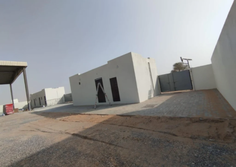 For Sale: Prime Land in Umm Al Thuoob, Umm Al Quwain - 5/5