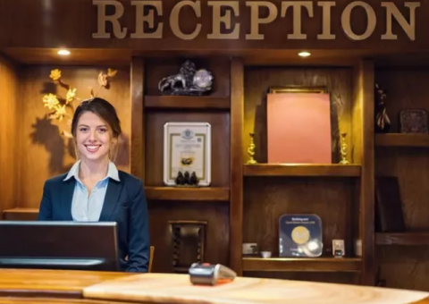 Receptionists & Customer Service Staff – Deluxe Hotel, Downtown Dubai