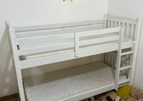 2 Single Beds (90×190 cm) with Mattresses + White Bunk Bed - 1/3