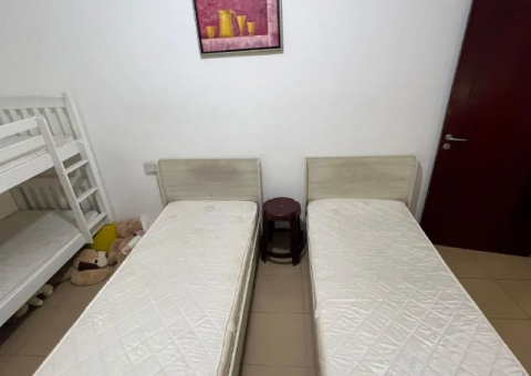 2 Single Beds (90×190 cm) with Mattresses + White Bunk Bed - 3/3