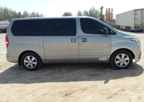 للبيع باص هيونداي ستار كس 12 راكب – موديل 2019