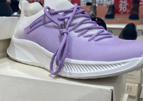 Brand New OAKLAN Shoes – Size 39 EU, White & Purple