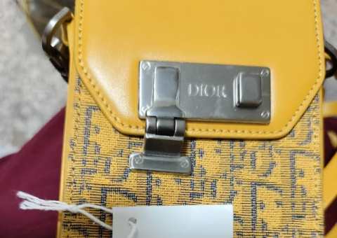 Authentic Dior Oblique Phone Pouch – Excellent Condition - 1/4