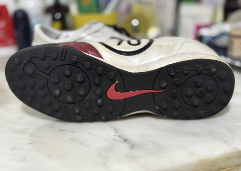 Shoes for Artificial Grass – Used Less Than 1 Month - 2/4