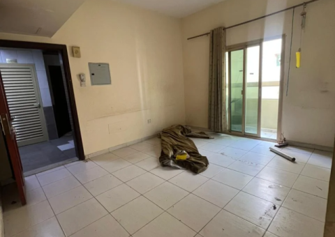 1-Bedroom Apartment with Living Room – Families Only - 5/5