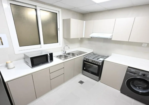 Ready-to-Move Studio for Sale – Princess Towers, Al Yasmin - 2/5