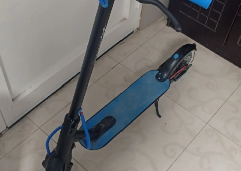 Electric Scooter for Sale – Excellent Condition - 1/4