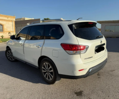 2015 Nissan Pathfinder – White – Excellent Condition