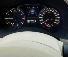 2015 Nissan Pathfinder – White – Excellent Condition