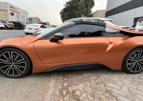 2018 BMW i8 Hybrid for Sale - 1/4