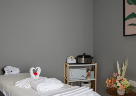 Fully Equipped & Licensed Beauty Salon for Sale – Muwailih Commercial, - 2/3